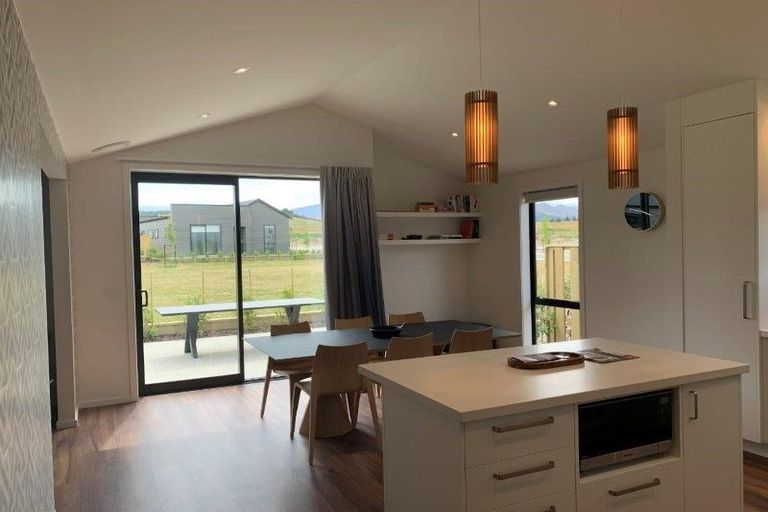 Photo of property in 3 Leaning Rock Lane, Wanaka, 9305