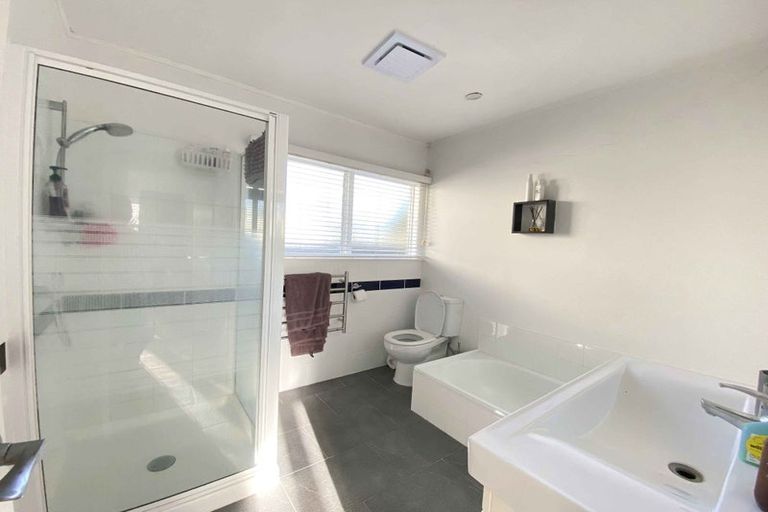 Photo of property in 1/18 Francis Street, Hauraki, Auckland, 0622