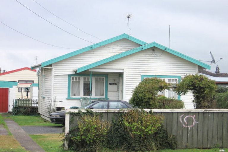 Photo of property in 93 Avalon Drive, Nawton, Hamilton, 3200