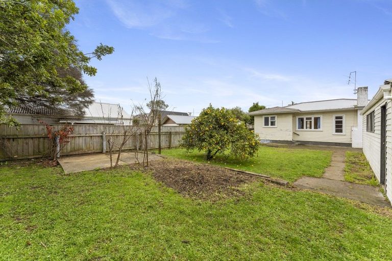 Photo of property in 5 Graham Street, Levin, 5510