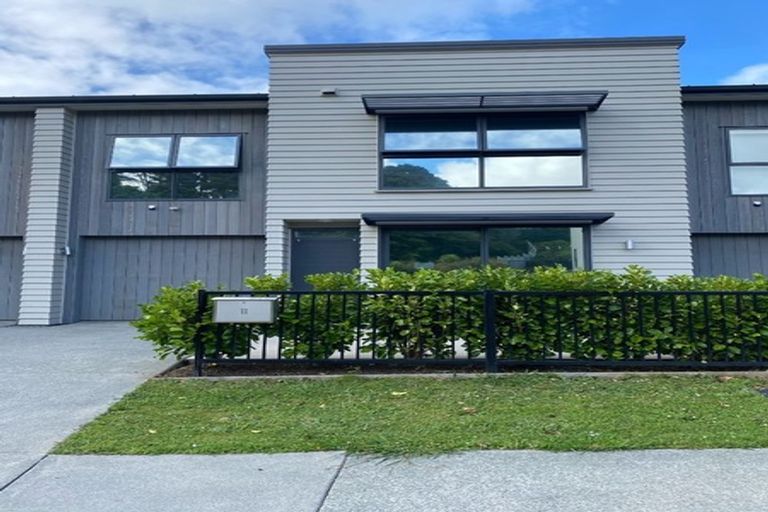 Photo of property in 11 Matairangi Avenue, Totara Heights, Auckland, 2105