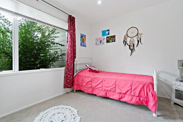 Photo of property in 68 Willis Road, Papakura, 2110