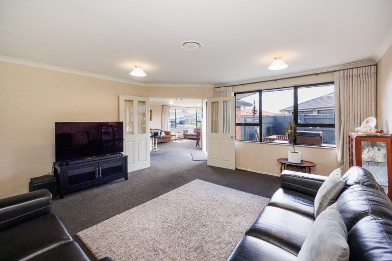 Photo of property in 9 Bouvardia Avenue, Milson, Palmerston North, 4414
