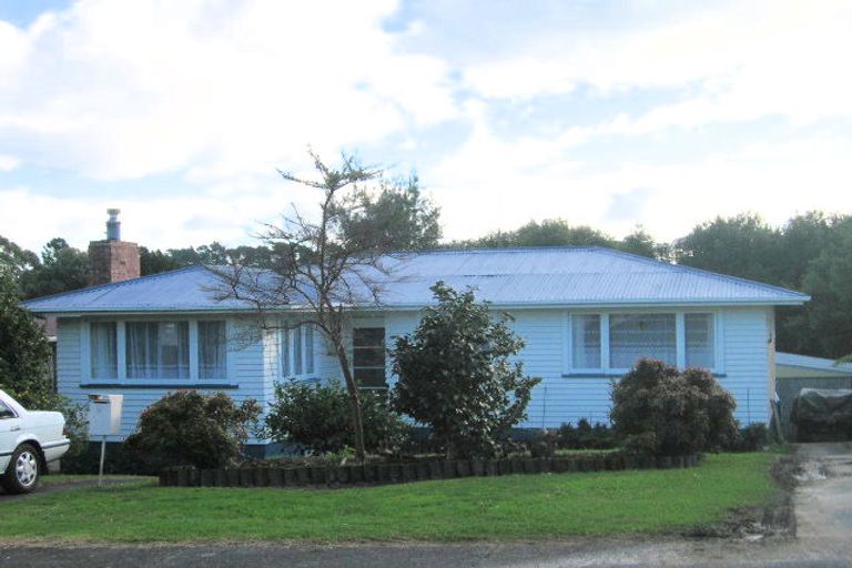 Photo of property in 37 Chorley Avenue, Massey, Auckland, 0614