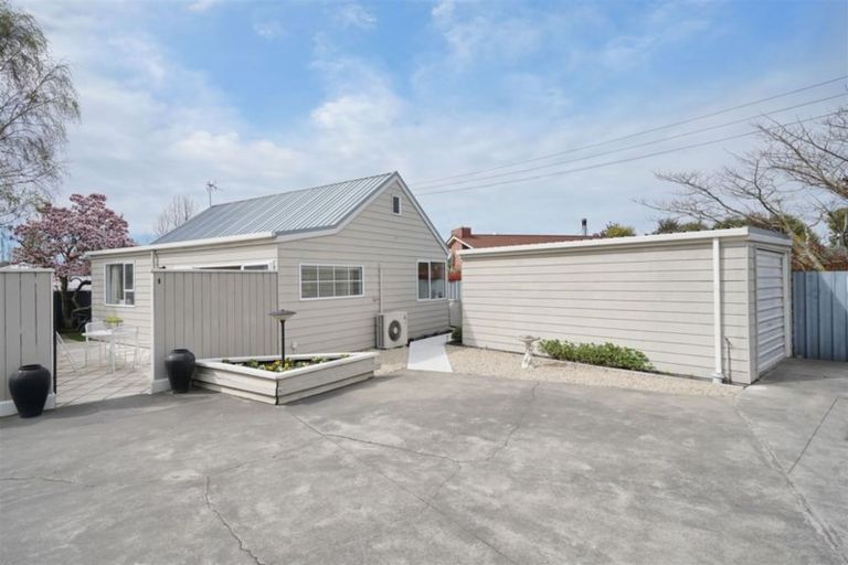 Photo of property in 66 Main North Road, Woodend, 7610