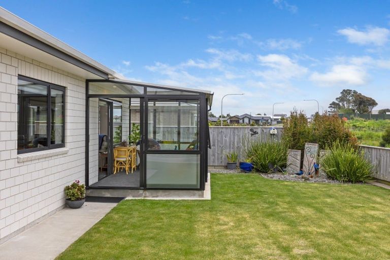 Photo of property in 248 Parklands Avenue, Bell Block, New Plymouth, 4312