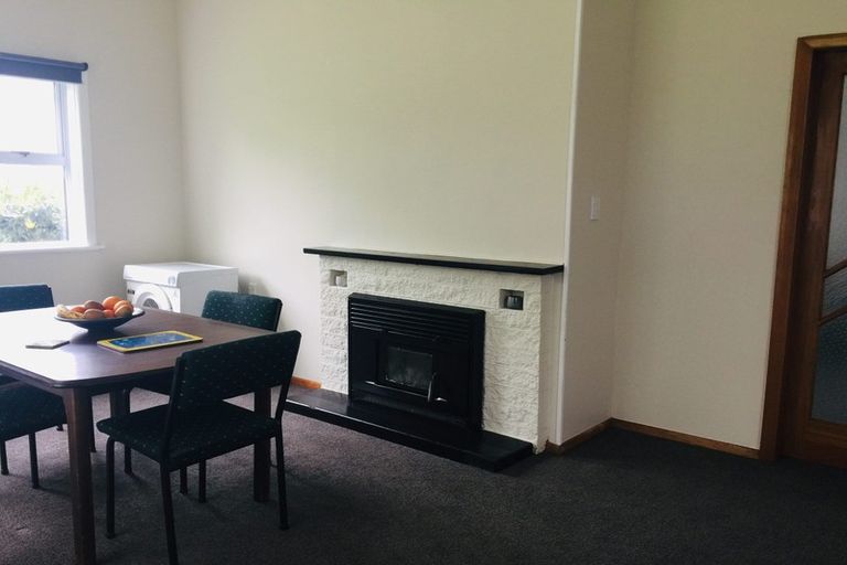 Photo of property in 37 Fox Street, Woodville, 4920