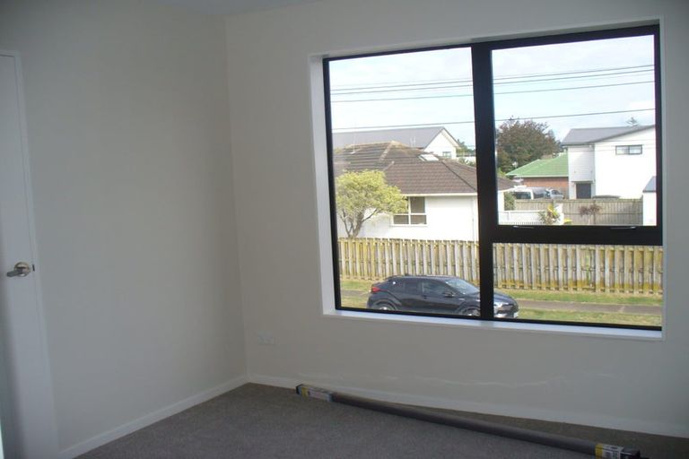 Photo of property in 27 Von Sturmer Street, Mangere East, Auckland, 2024