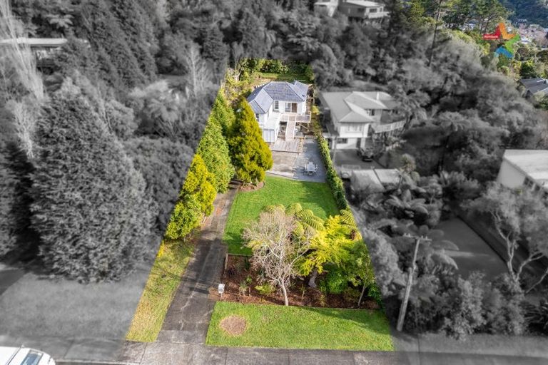 Photo of property in 110 Manuka Street, Stokes Valley, Lower Hutt, 5019
