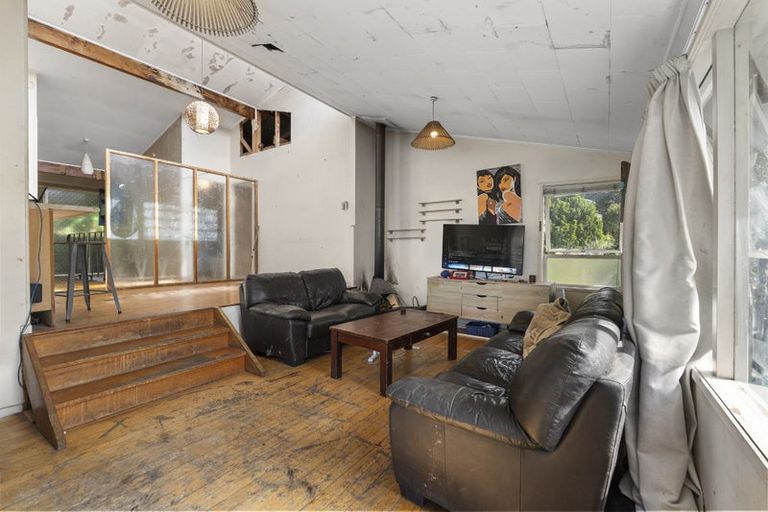 Photo of property in 18 Glenelg Road, Red Beach, 0932