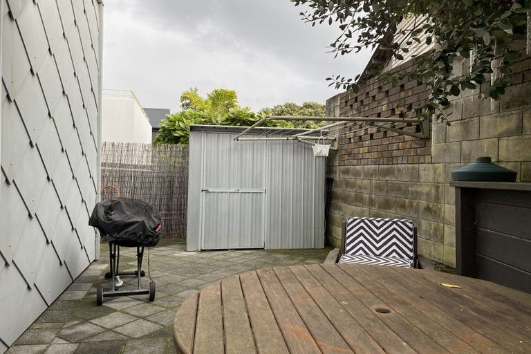 Photo of property in 221 Papamoa Beach Road, Papamoa Beach, Papamoa, 3118