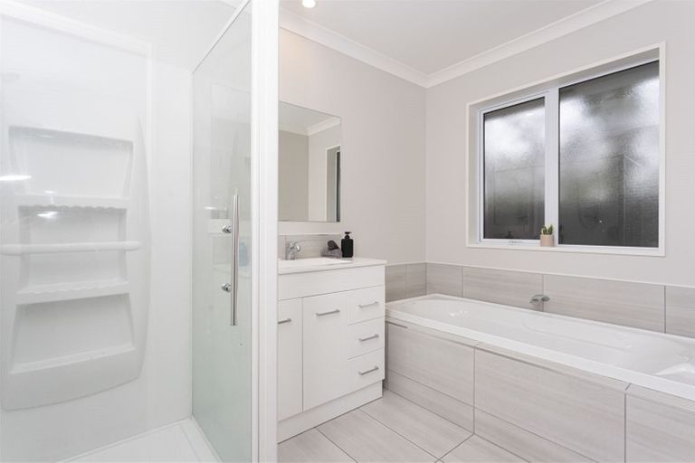 Photo of property in 33 Forest Drive, Parklands, Christchurch, 8083