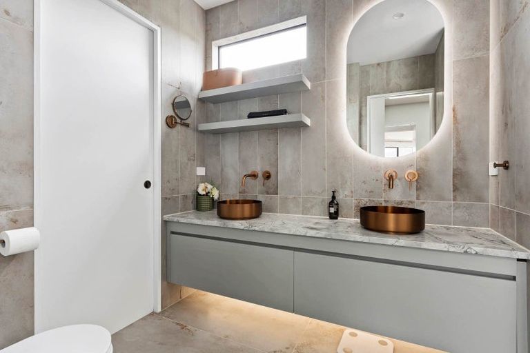 Photo of property in 326 Flat Bush School Road, Flat Bush, Auckland, 2019