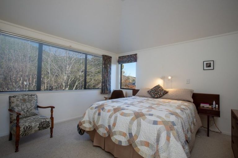 Photo of property in 8a Winara Avenue, Waikanae, 5036