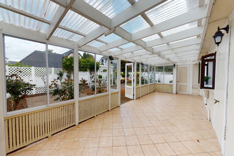 Photo of property in 147 Walter Strevens Drive, Conifer Grove, Takanini, 2112