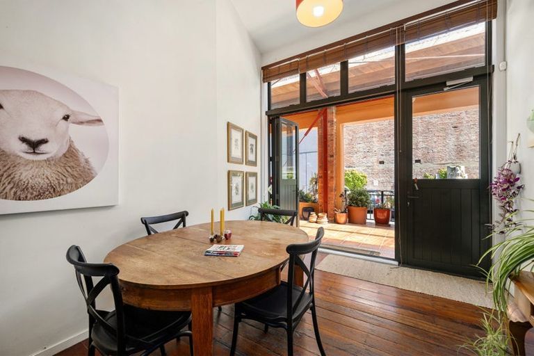 Photo of property in Courtenay Mews Apartments, 7/14 Alpha Street, Te Aro, Wellington, 6011