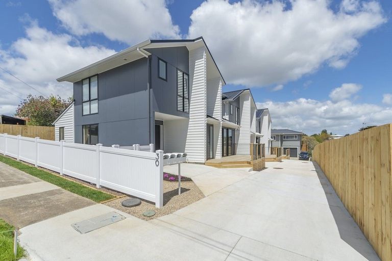 Photo of property in 30a Russell Road, Manurewa, Auckland, 2102