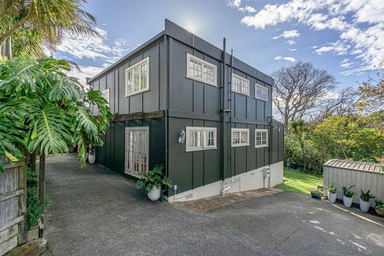 Photo of property in 10a Cassino Street, Bayswater, Auckland, 0622