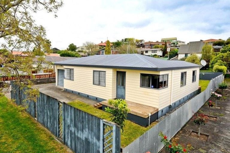 Photo of property in 37a Livingstone Avenue, Nawton, Hamilton, 3200