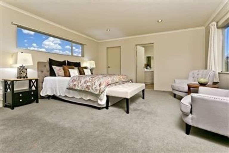 Photo of property in 9 Hornbill Drive, Fairview Heights, Auckland, 0632