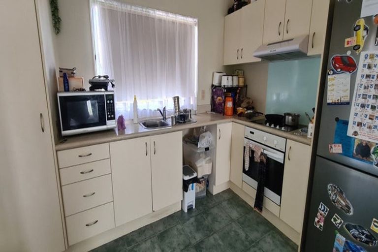 Photo of property in 14 Vitex Lane, Henderson, Auckland, 0612