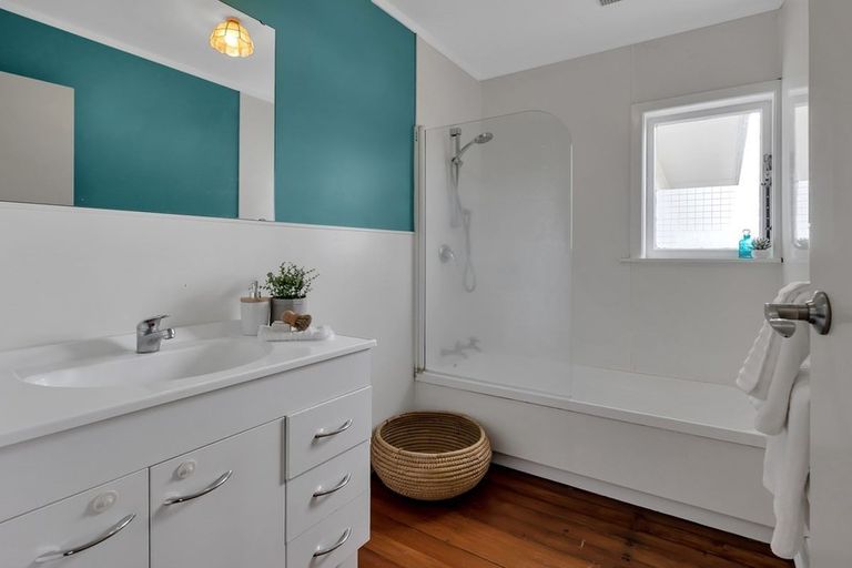 Photo of property in 57 Anzac Road, Morningside, Whangarei, 0110