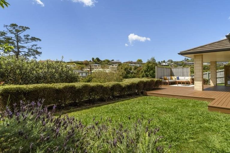 Photo of property in 156 Oteki Park Drive, Welcome Bay, Tauranga, 3112