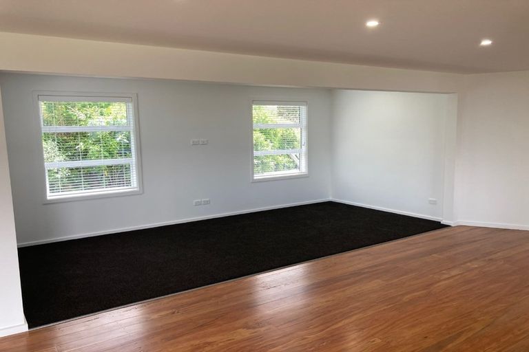 Photo of property in 35 Whanake Street, Titahi Bay, Porirua, 5022