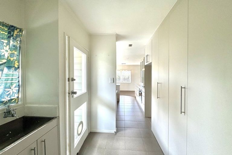 Photo of property in 98 Angelo Avenue, Howick, Auckland, 2014