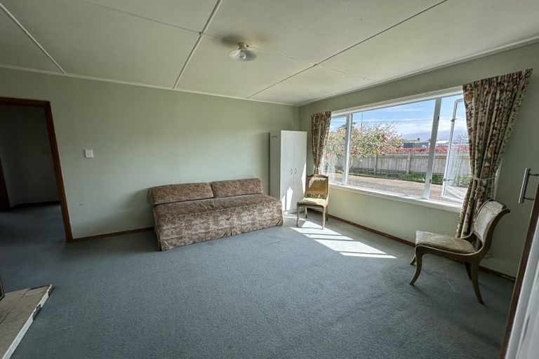 Photo of property in 74 Egmont Street, Kaponga, Hawera, 4679