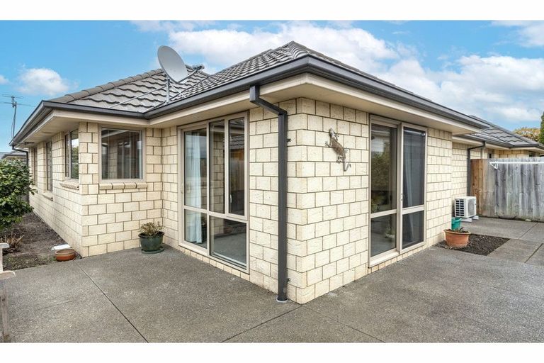 Photo of property in 19a Bassett Street, Burwood, Christchurch, 8083