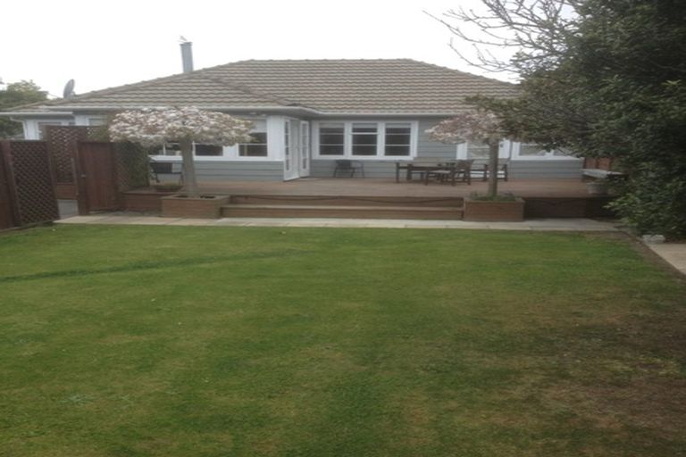 Photo of property in 13 Bateman Avenue, Bryndwr, Christchurch, 8053