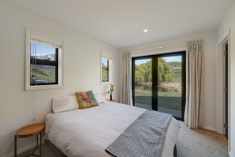 Photo of property in 82 Threepwood Road, Lake Hayes, Queenstown, 9371