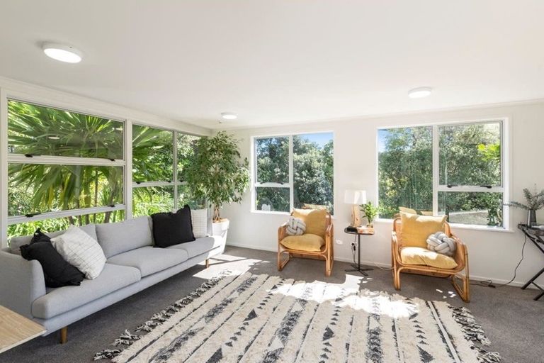 Photo of property in 38-40 Puriri Road, Waikanae, 5036