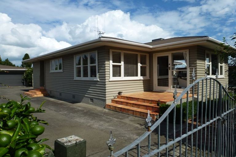 Photo of property in 1 Foster Crescent, Morrinsville, 3300