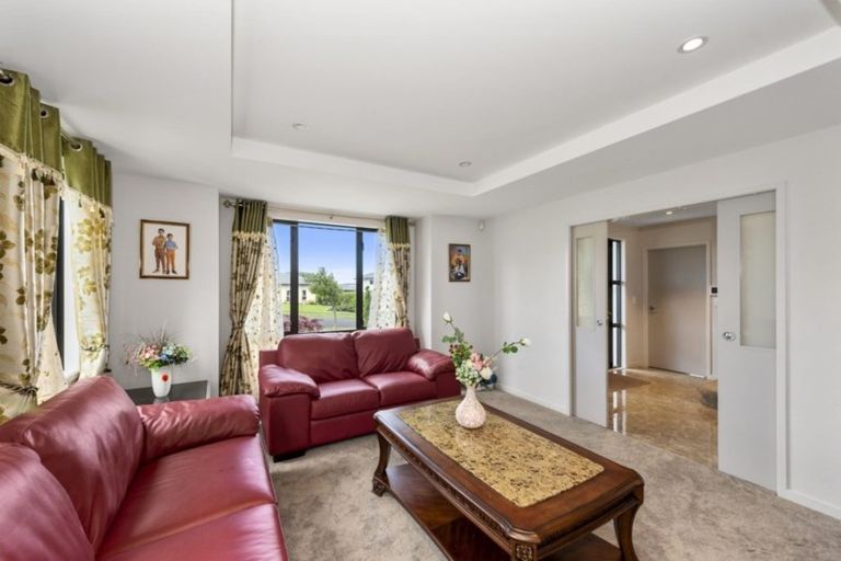 Photo of property in 35 Heathfield Avenue, Huntington, Hamilton, 3210