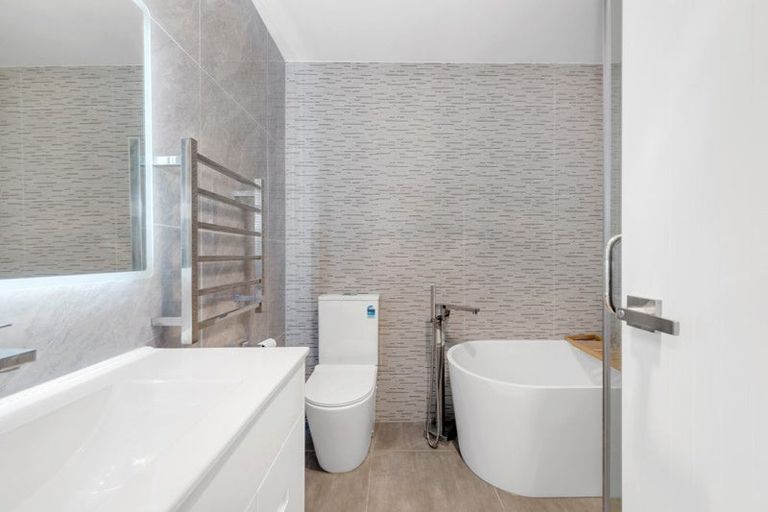 Photo of property in 186a Pakuranga Road, Pakuranga, Auckland, 2010