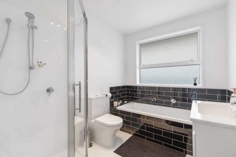 Photo of property in 15 Taioma Close, Papamoa, 3118