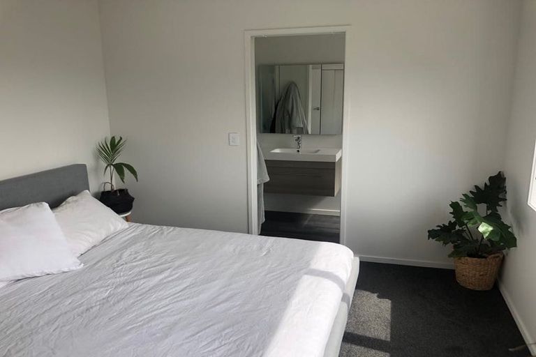 Photo of property in 6 Lavender Close, Spotswood, New Plymouth, 4310