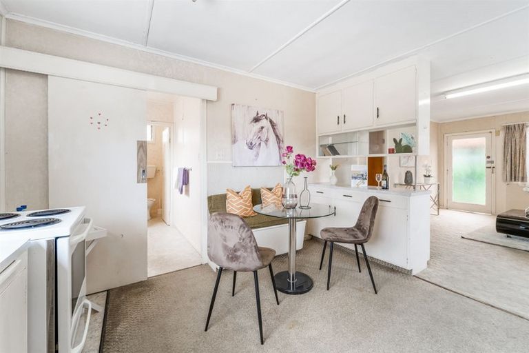 Photo of property in 15 Matai Road, Stanmore Bay, Whangaparaoa, 0932