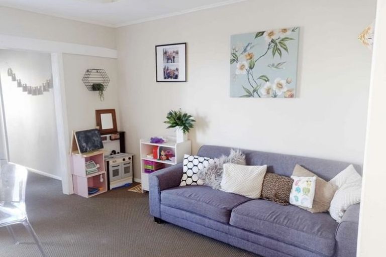 Photo of property in 35 Irvine Street, Frankton, Hamilton, 3204