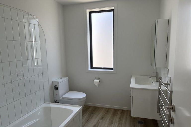 Photo of property in 11 Pipi Place, Levin, 5510