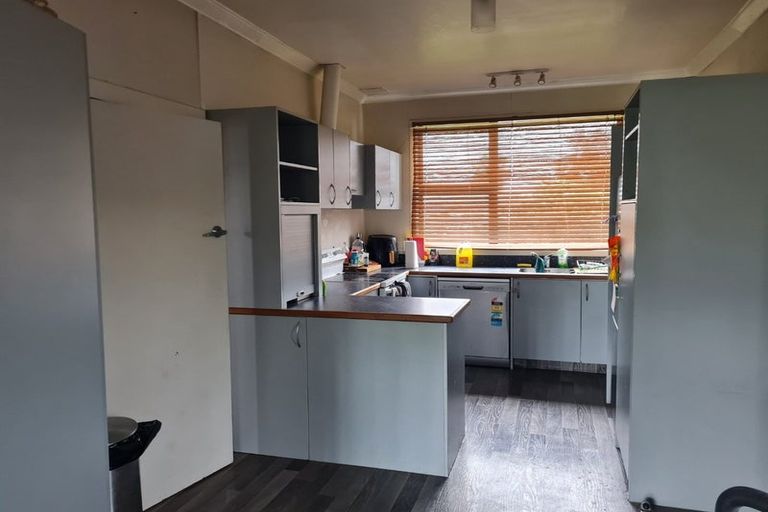 Photo of property in 42 Albert Street, Winton, 9720