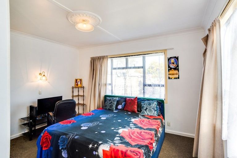 Photo of property in 415 Massey Street, Akina, Hastings, 4122