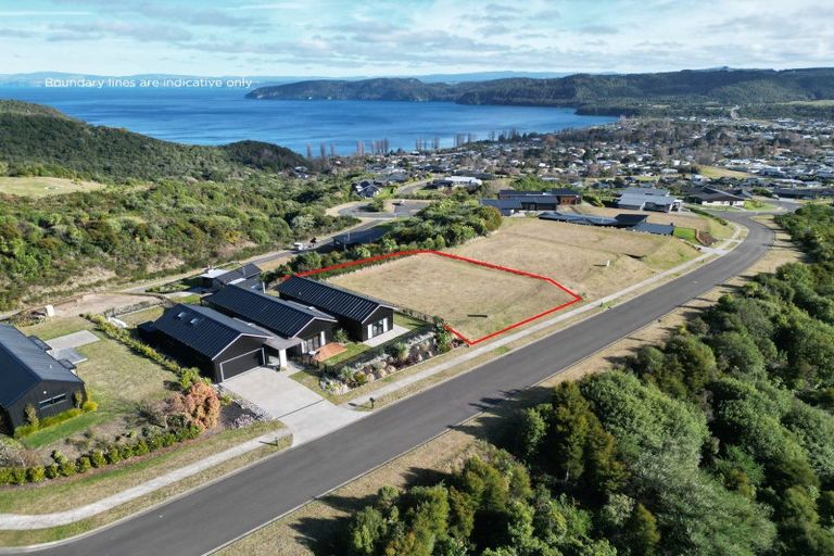 Photo of property in 23 Locheagles Rise, Kinloch, Taupo, 3377