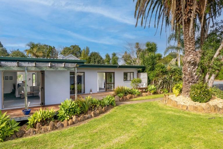 Photo of property in 34 Shepherd Road, Kerikeri, 0230