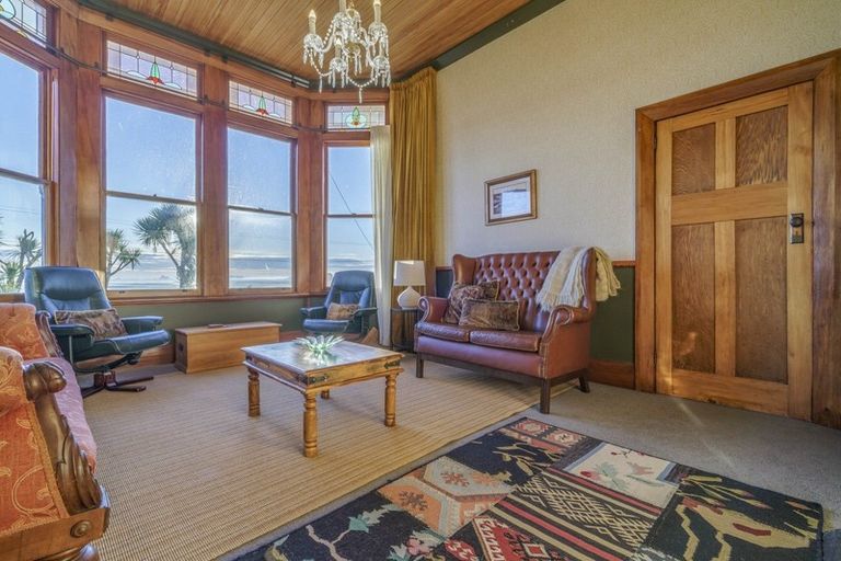 Photo of property in 3 Castle Street, Riverton/aparima, Riverton, 9822