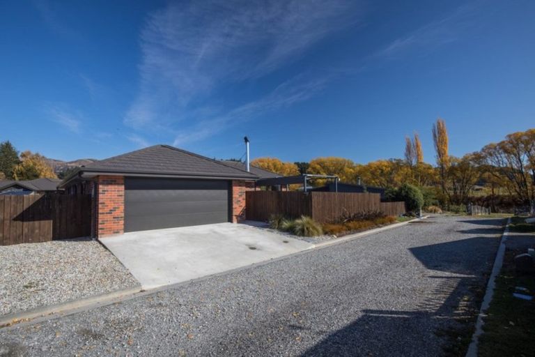 Photo of property in 26 Alice Burn Drive, Luggate, Cromwell, 9383
