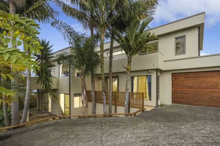 Photo of property in 1/9 Auld Street, Torbay, Auckland, 0630