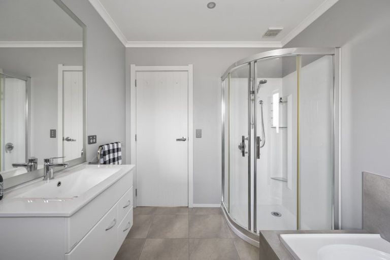 Photo of property in 86 King Street, Taradale, Napier, 4112